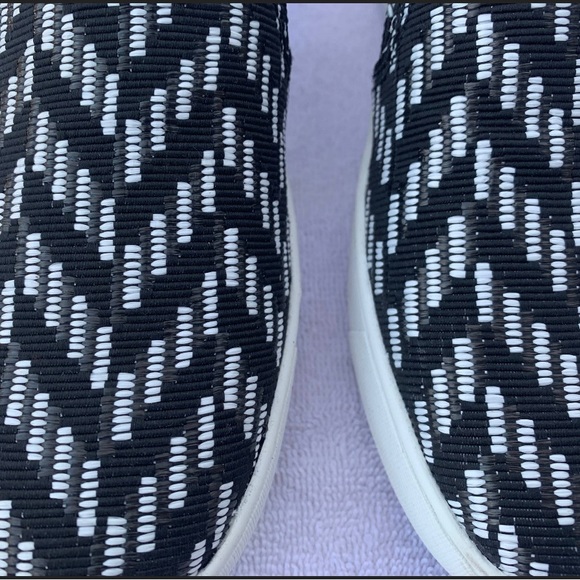 Naturalizer NWOB Casual Shoes - Picture 3 of 8